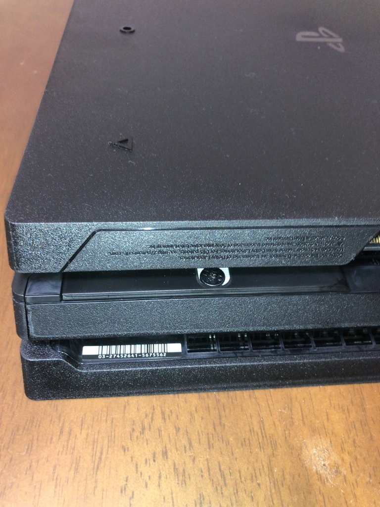 PS4 Pro(CUH-7200BB01)のHDDをSSD(Crucial MX500)に換装する方法｜ばくさんの雑記帳